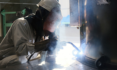 製缶（溶接・組立）