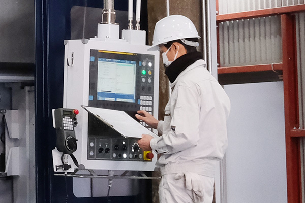 プログラム入力・段取り(途中休憩)