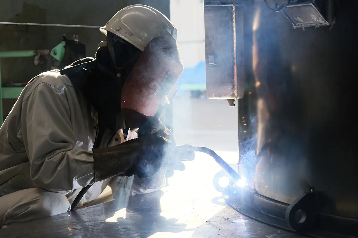 製缶工(溶接・組立)